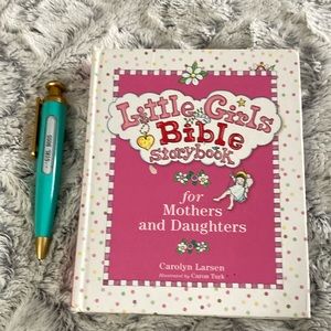 Little girls Bible storybook for mothers and daughters written by Carolyn Larsen